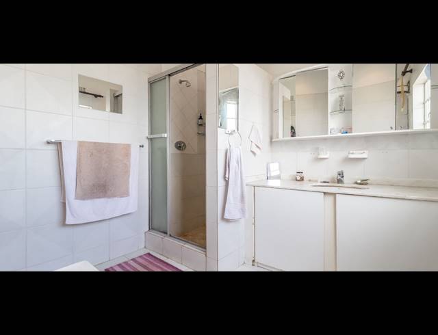 3 BEDROOM HOUSE FOR SALE IN THE HILL